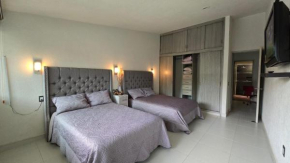 Casa amueblada dentro de club de golf